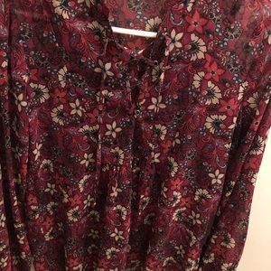 Pink paisley Hollister size Small blouse